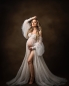 Preview: GODNESS maternity gown