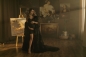 Preview: OSTRICH BLACK aus Strauß Federn Babybauch Cape für Fotoshoot