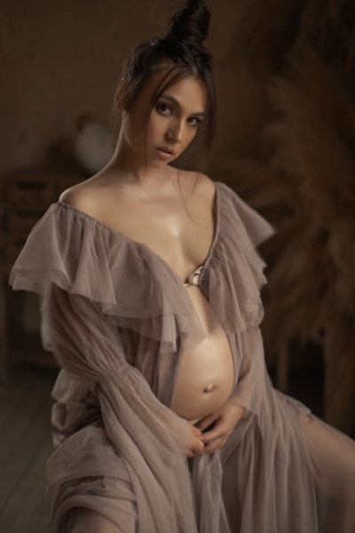 EMMA maternity gown for photoshoot