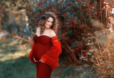 CARMEN Maternity gown for Photoshoot