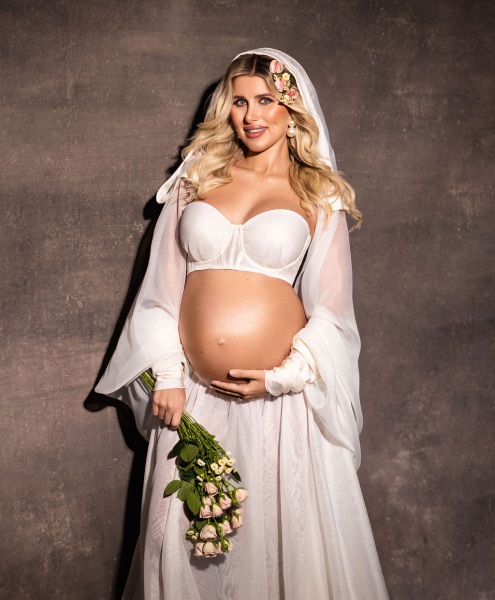 Preview: HOLLY shooting outfit