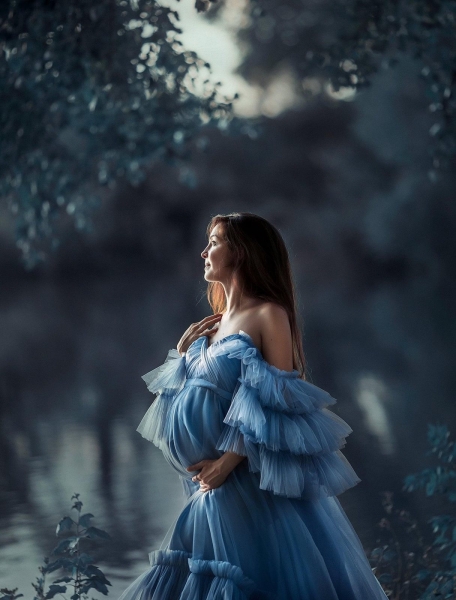 FLAMINGO in BLUE maternity gown for Photoshooting