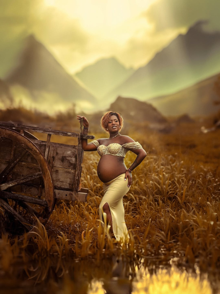 ONYX in GOLD outfit for photoshooting