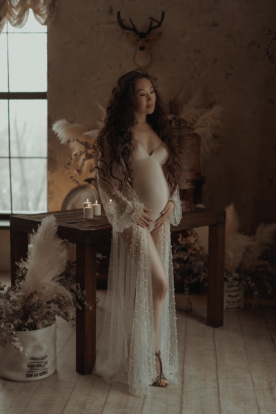 PEARL Maternity gown for Photoshoot