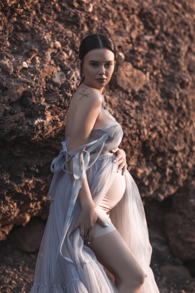 ELSA Maternity or non maternity gown for Photoshoot