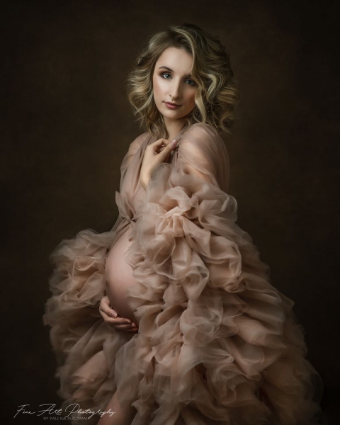 BARBARA EXTRA FLUFF maternity gown