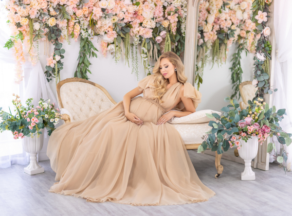 AMBER in BEIGE Babybauch Shooting Kleid