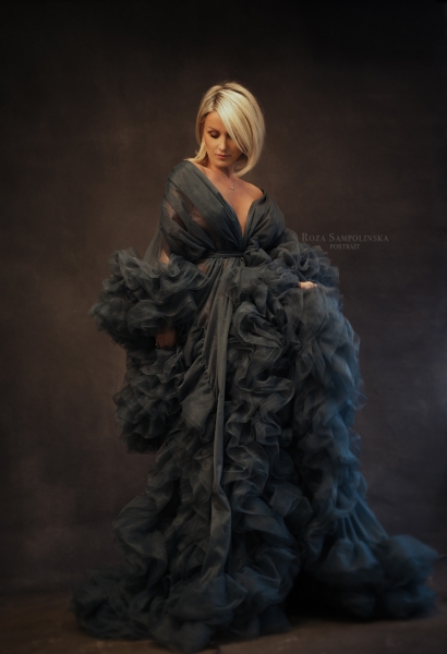 BARBARA EXTRA FLUFF maternity gown